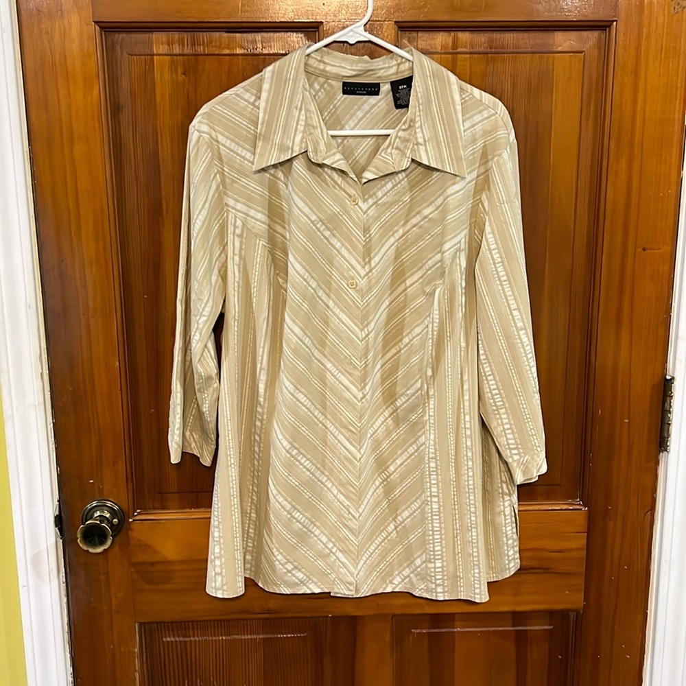 Plus‎ Size Apostrophe Woman Size 22W Beige  & White Striped Button Down